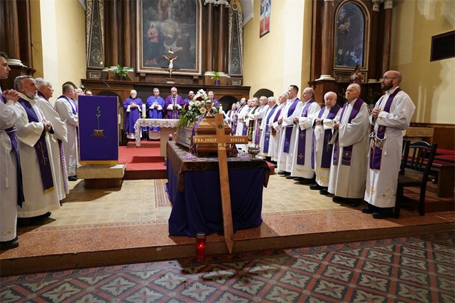Posljednji ispraćaj fra Josipa Vizjaka u Varaždinu 